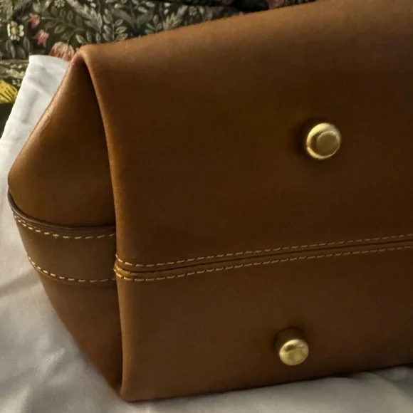 Coach Empire 40 Honey Brown - Picture 5 of 10